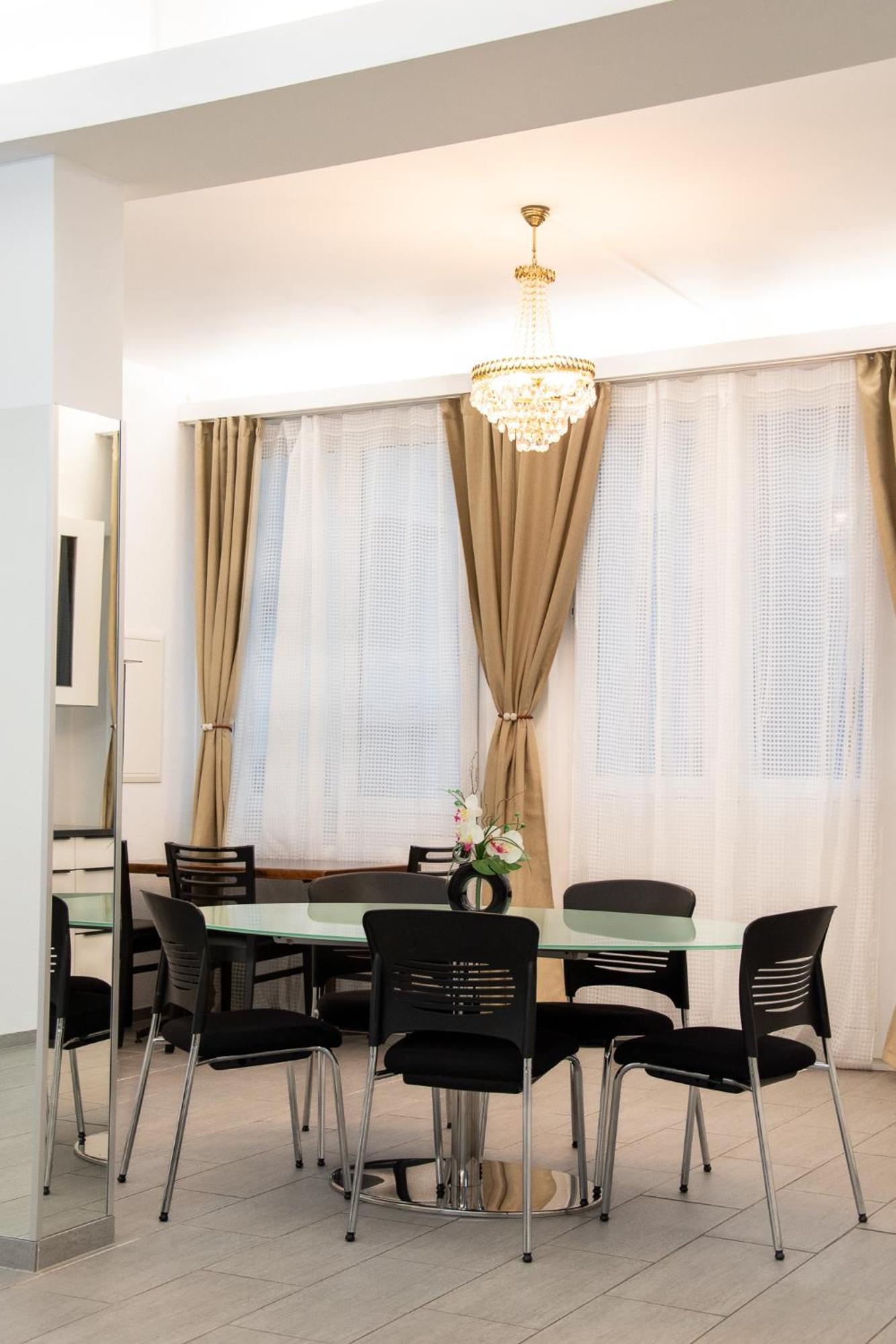 Guest Rooms Diamant Biel/Bienne Extérieur photo